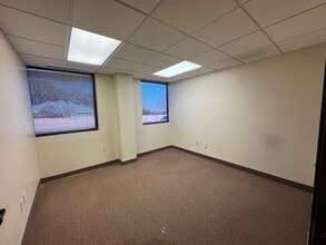 3740 N Josey Ln, Carrollton, TX à louer Photo de l’immeuble– Image 1 sur 8