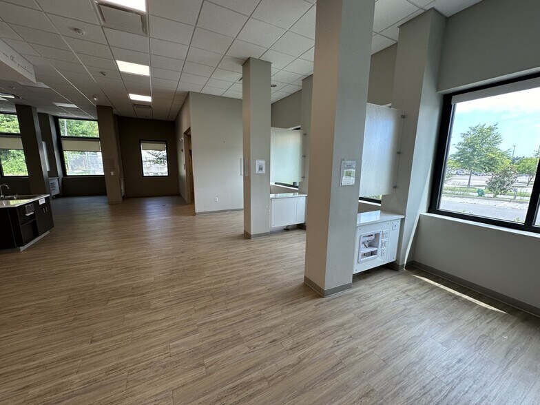 422 Drive In Ln, Moncks Corner, SC à louer - Photo intérieure – Image 3 sur 8