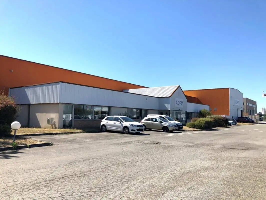 Local d’activités dans Tournefeuille à louer Photo de l’immeuble– Image 1 sur 14