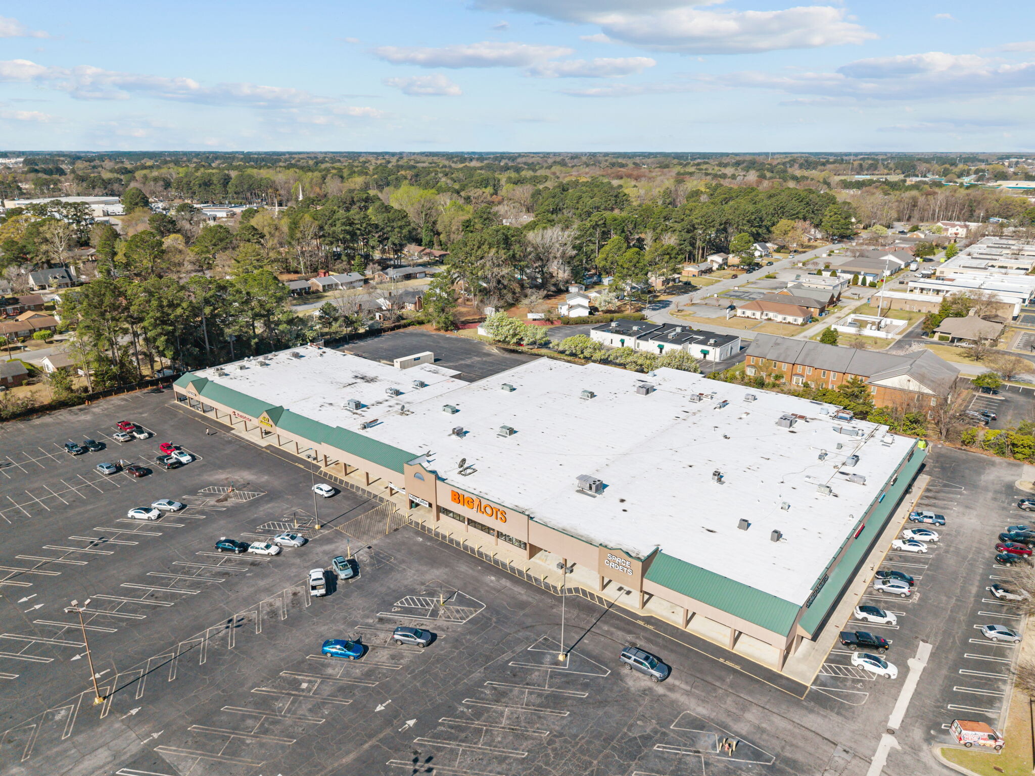 605-611 Greenville Blvd SW, Greenville, NC à louer Photo intérieure– Image 1 sur 12