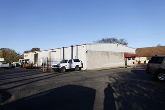 Plus de détails pour 813 E Old Hickory Blvd, Madison, TN - Industriel/Logistique à vendre
