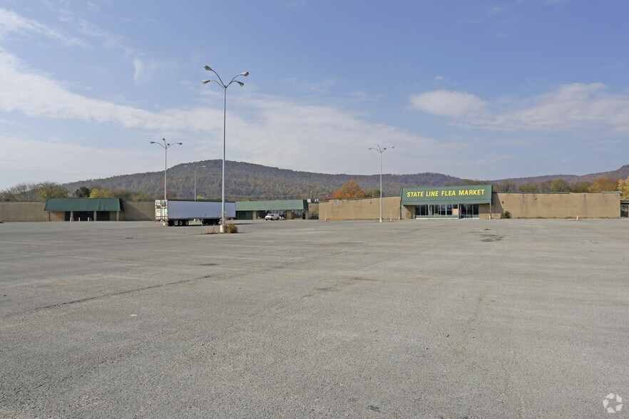 2228 S Cedar Ave, South Pittsburg, TN à vendre - Photo de l’immeuble – Image 3 sur 12