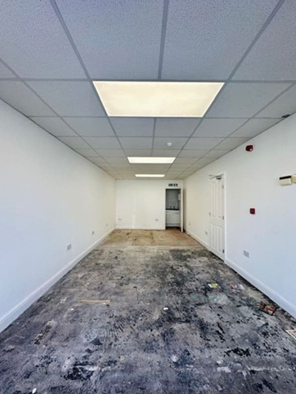 37 Beach Rd, Thornton Cleveleys, LAN FY5 1EG - Lot 1 - - Photo intérieure - Image 1 of 7