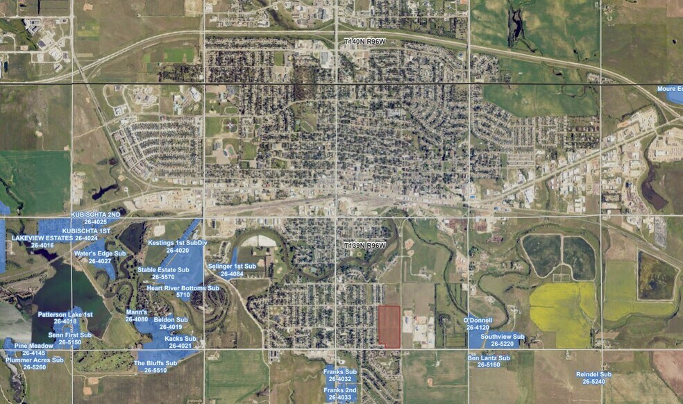 8th Street SE, Dickinson, ND à vendre - Photo de l’immeuble – Image 2 sur 6