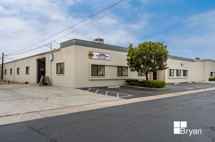 1561-1581 Orangethorpe Way, Anaheim, CA à louer - Photo de l’immeuble – Image 1 sur 10