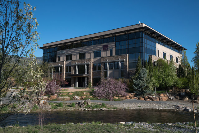 595 S Riverwoods Pky, Logan, UT à louer - Photo de l’immeuble – Image 2 sur 4