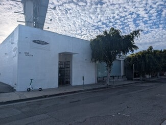 Plus de détails pour 506 S San Vicente Blvd, Los Angeles, CA - Local commercial à vendre