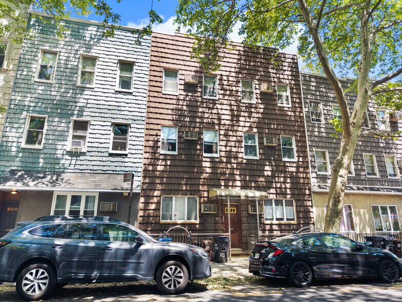 115 Withers St, Brooklyn, NY à vendre - Photo de l’immeuble – Image 2 sur 15