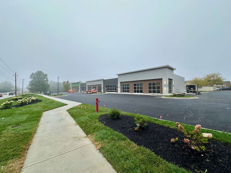 5540 S East St, Indianapolis, IN à louer - Photo de l’immeuble – Image 2 sur 5