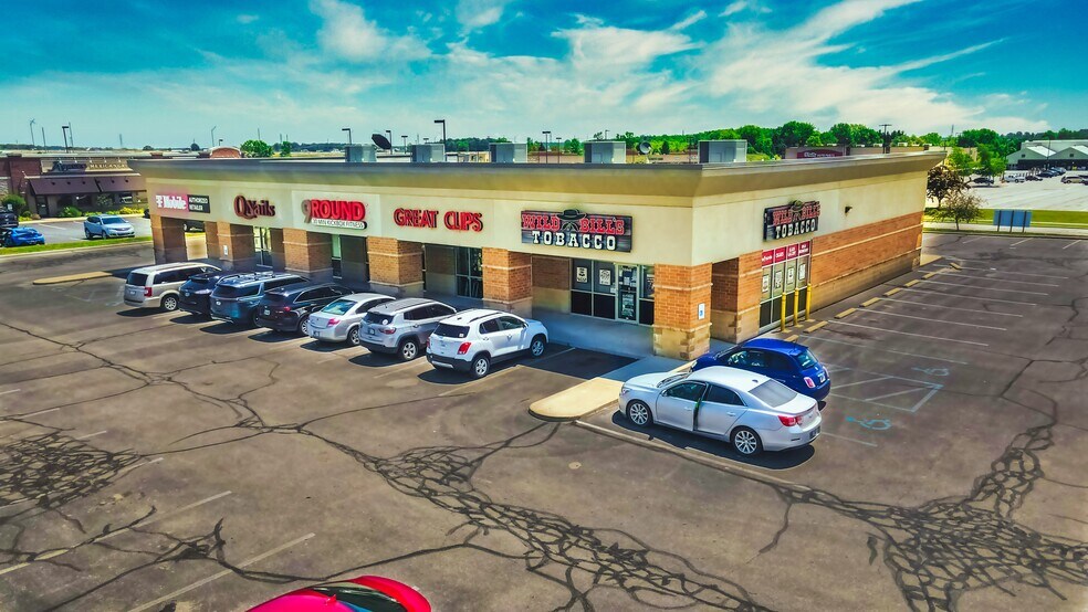 10446-10458 Maysville Rd, Fort Wayne, IN à louer - Photo de l’immeuble – Image 2 sur 6