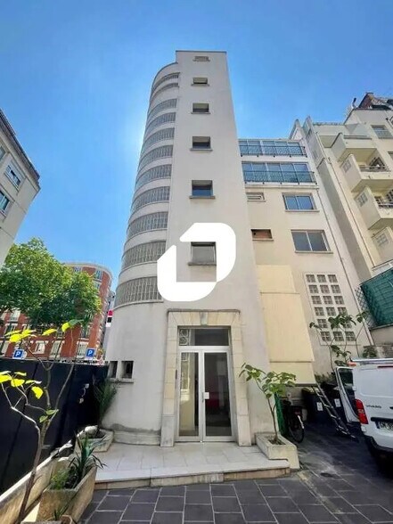 Local d’activités dans Boulogne-Billancourt à louer - Photo de l’immeuble – Image 1 sur 14