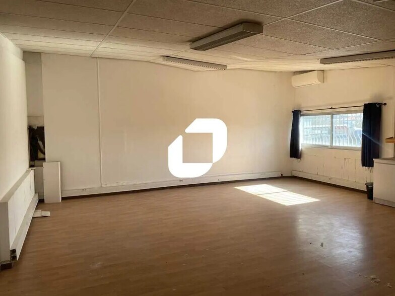 Bureau dans Bègles à louer - Photo de l’immeuble – Image 3 sur 15