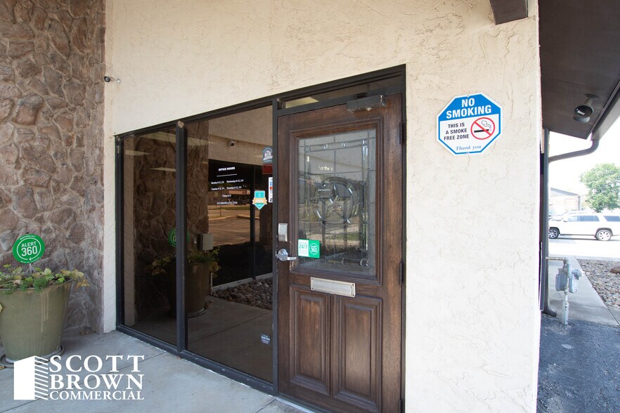 638 Londonderry Ln, Denton, TX à vendre - Photo de l’immeuble – Image 3 sur 35