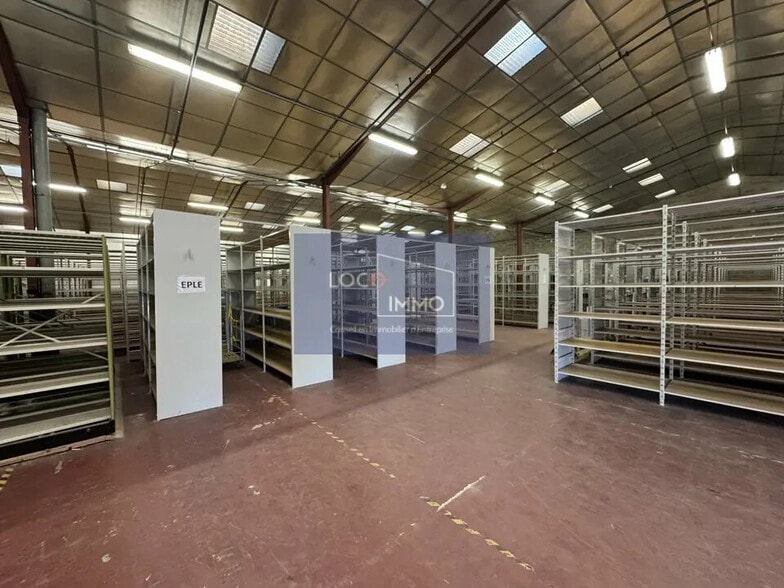 Industriel/Logistique dans VILLENAVE-D'ORNON à louer - Photo intérieure – Image 3 sur 5