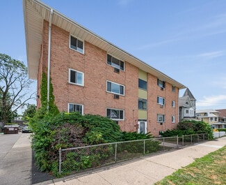 Plus de détails pour 1795 North Ave, Bridgeport, CT - Logement à vendre