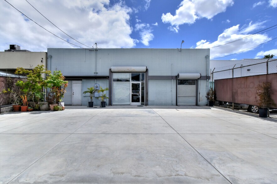 1738-1740 Cordova St, Los Angeles, CA à louer - Photo de l’immeuble – Image 2 sur 30