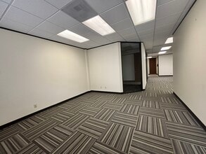 1416-1428 N Sam Houston Pky E, Houston, TX à louer Photo de l’immeuble– Image 1 sur 7