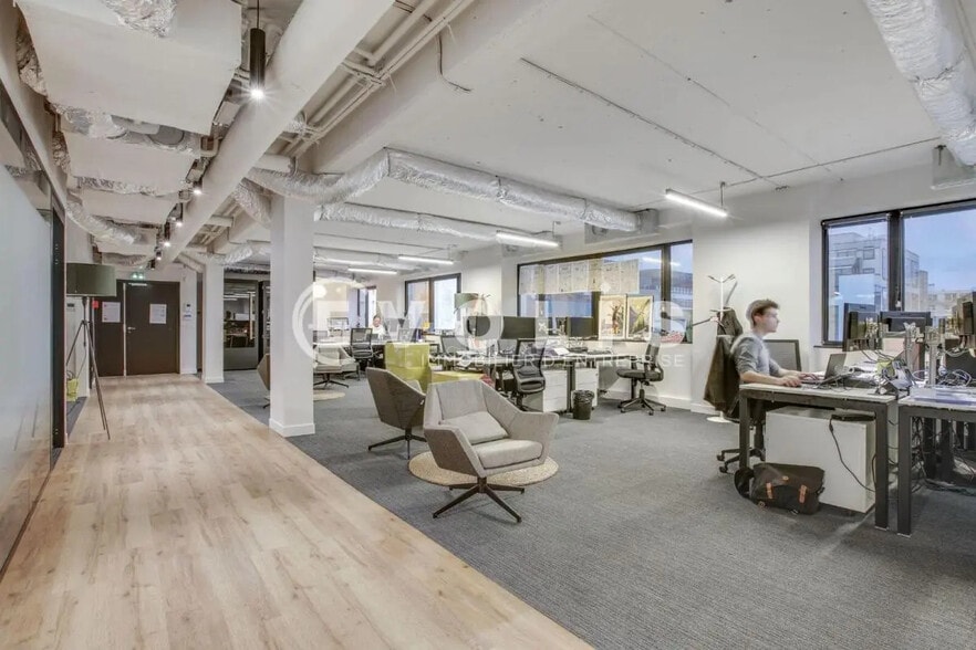 Bureau dans Boulogne-Billancourt à louer - Photo de l’immeuble – Image 2 sur 5