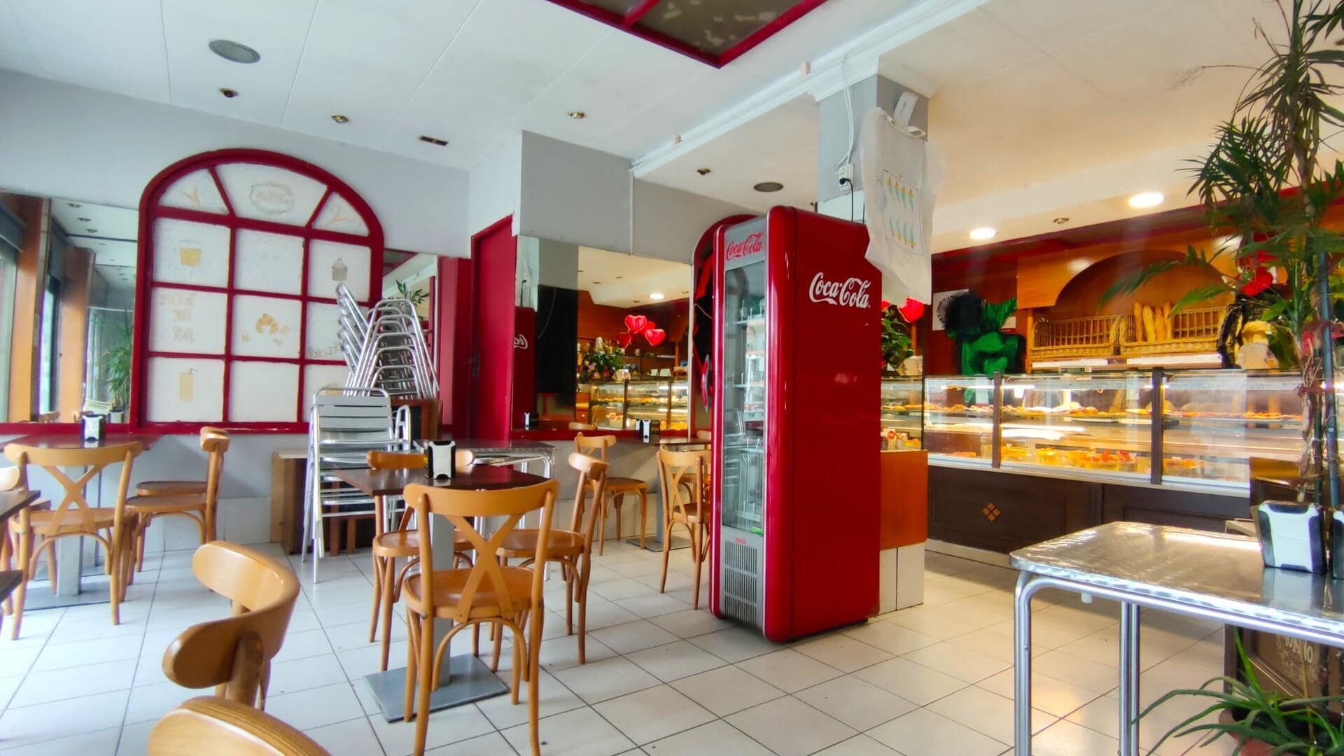 Local commercial dans Rubí, Barcelona à louer Photo intérieure– Image 1 sur 14