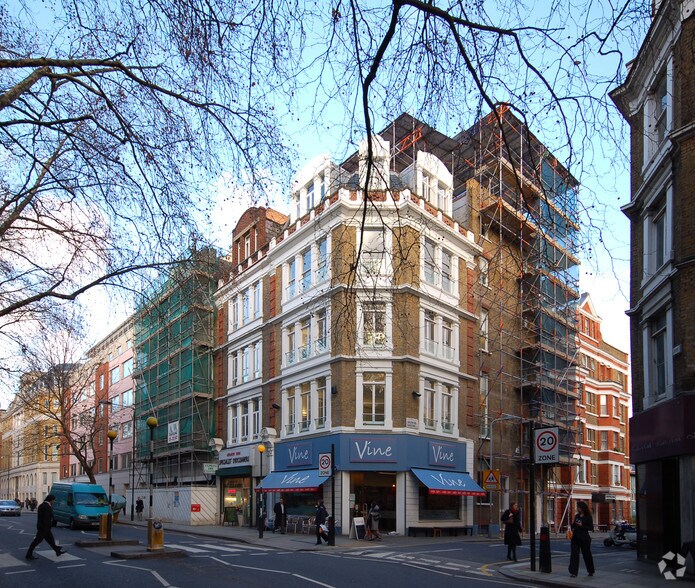 48 Grays Inn Rd, Londres à louer - Photo de l’immeuble – Image 2 sur 4