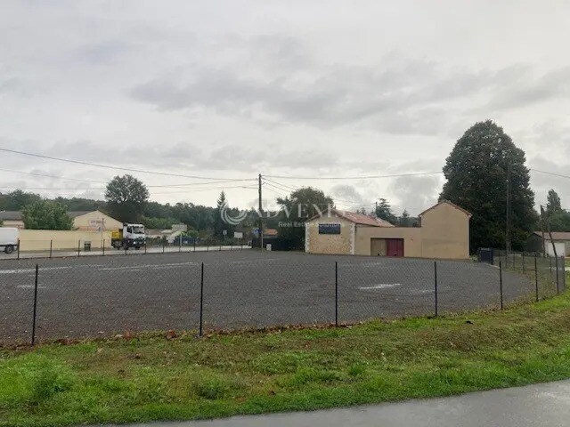 Plus de détails pour Local commercial à vendre