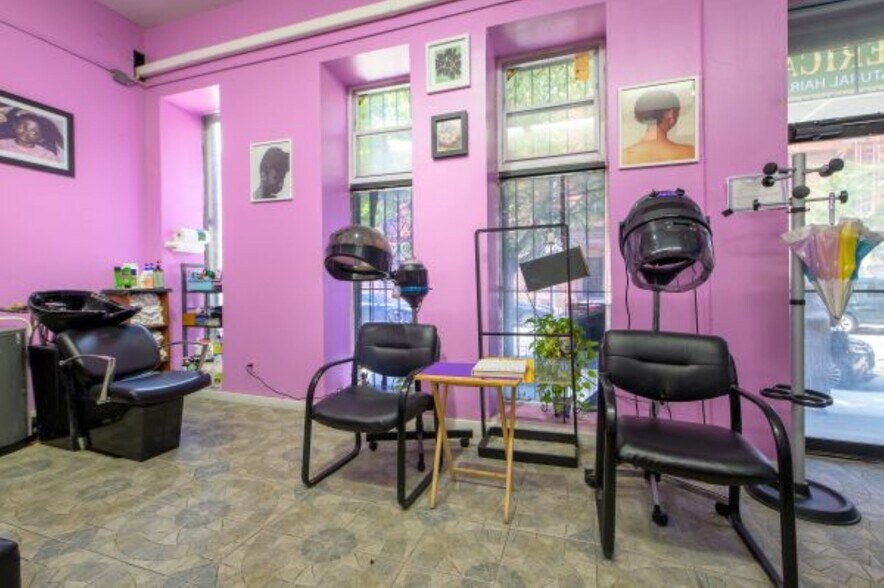 2261 Adam Clayton Powell Jr Blvd, New York, NY à louer - Photo de l’immeuble – Image 2 sur 8