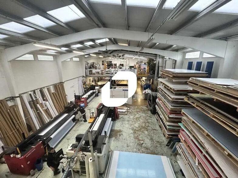 Local d’activités dans Argenteuil à louer - Photo intérieure – Image 2 sur 10