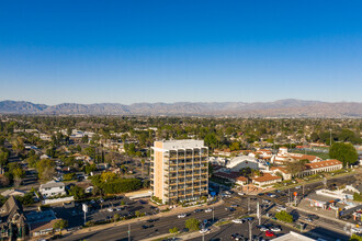 13701 Riverside Dr, Sherman Oaks, CA - VUE AÉRIENNE  vue de carte