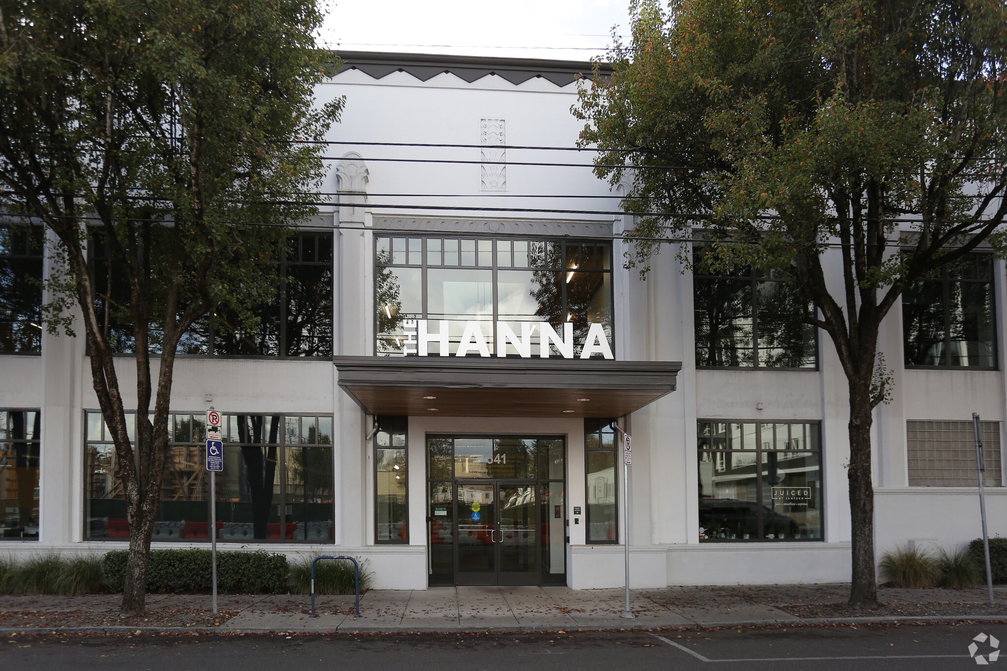 541 NE 20th Ave, Portland, OR à louer Photo principale– Image 1 sur 10