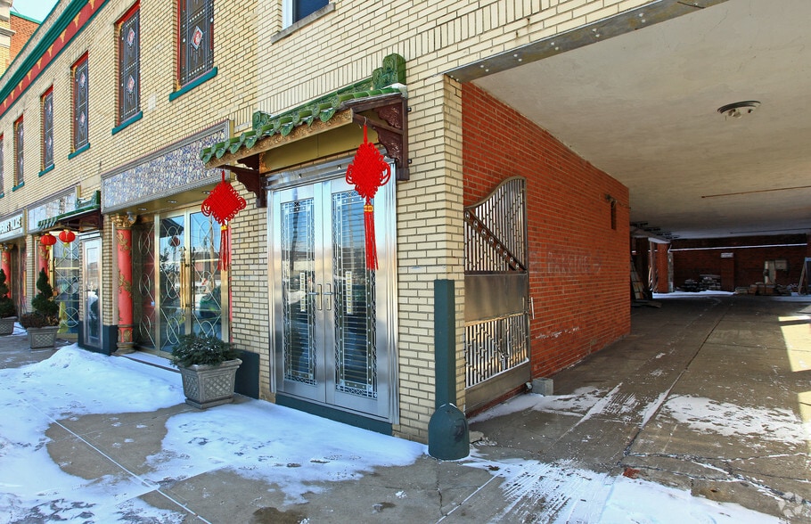 2148 Rockwell Ave, Cleveland, OH à vendre - Photo de l’immeuble – Image 2 sur 9