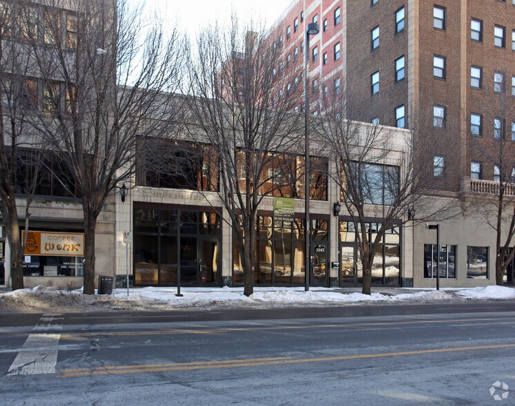 3537-3545 Broadway St, Kansas City, MO à louer - Photo principale – Image 1 sur 11