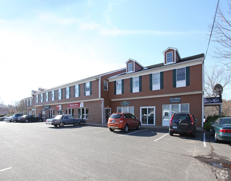 550 N Main St, Southington, CT à louer - Photo de l’immeuble – Image 2 sur 3