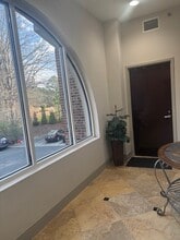 10050 Medlock Bridge Rd, Johns Creek, GA à louer Photo intérieure– Image 1 sur 14