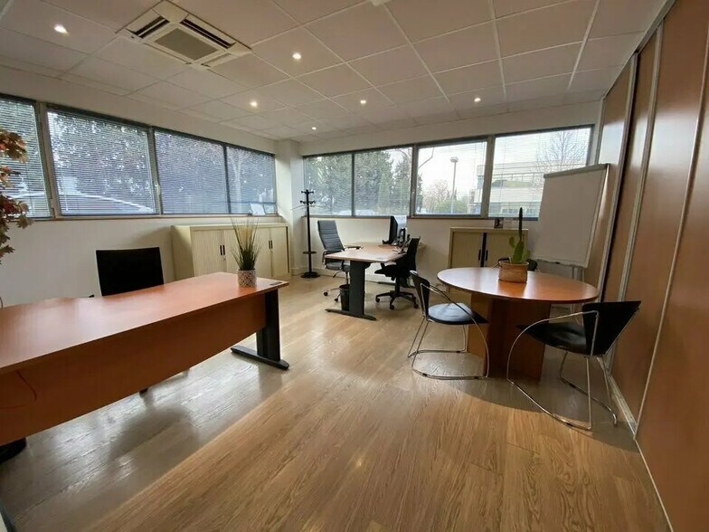 Bureau dans MONTFAVET à vendre - Photo de l’immeuble – Image 2 sur 6