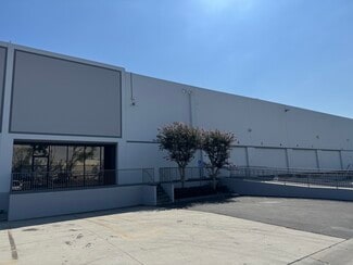 Plus de détails pour 15050-15066 Shoemaker Ave, Santa Fe Springs, CA - Industriel/Logistique à louer