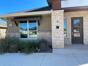 2951 FM 1460, Georgetown, TX à louer Photo intérieure– Image 2 sur 18