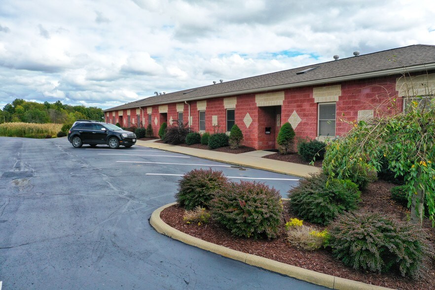 4300 Lynn Rd, Ravenna, OH à louer - Photo de l’immeuble – Image 2 sur 12