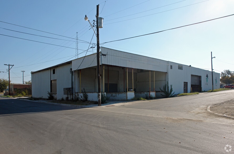 1702-1704 Orleans St, Dallas, TX à louer - Photo principale – Image 1 sur 13