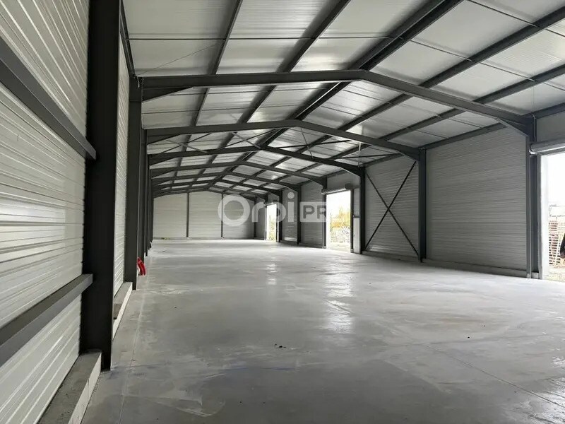 Industriel/Logistique dans Vedène à louer Photo intérieure– Image 1 sur 4