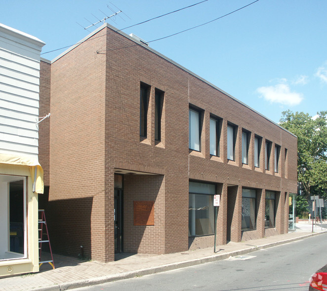 30 Post Rd E, Westport, CT à louer - Photo de l’immeuble – Image 3 sur 6