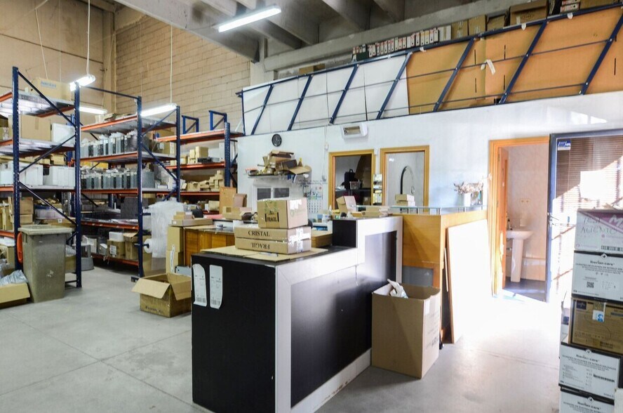 Industriel/Logistique dans Villanueva de la Cañada, Madrid à louer - Photo intérieure – Image 3 sur 7