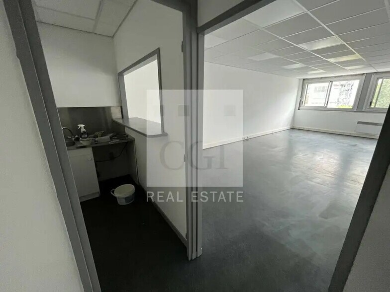 Bureau dans Lyon à louer - Photo de l’immeuble – Image 3 sur 7