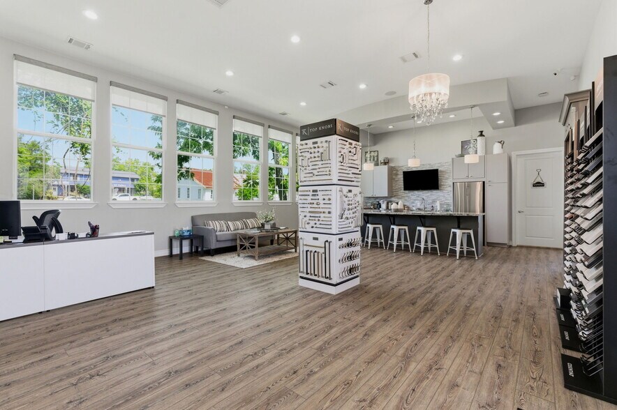 21012 Eva St, Montgomery, TX à vendre - Photo de l’immeuble – Image 3 sur 35
