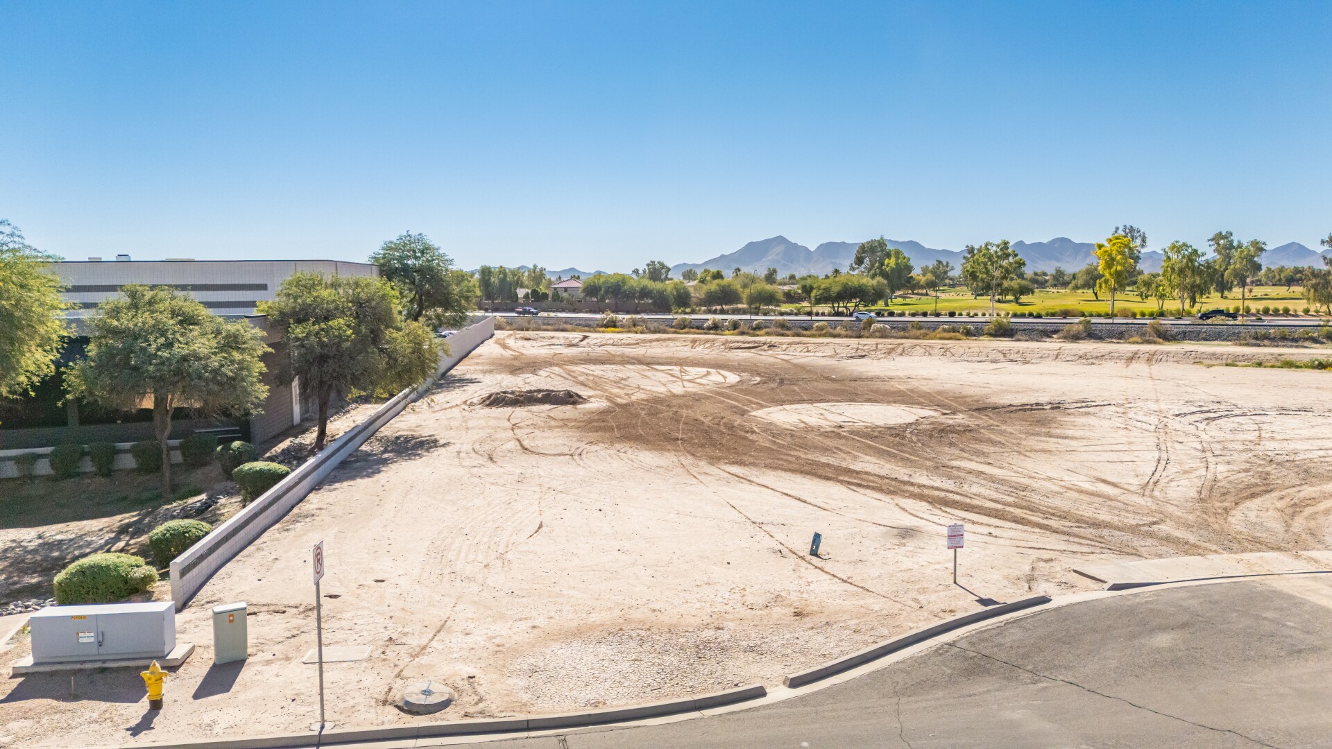 21755 E McCowan Ln, Queen Creek, AZ à vendre Photo principale– Image 1 sur 16