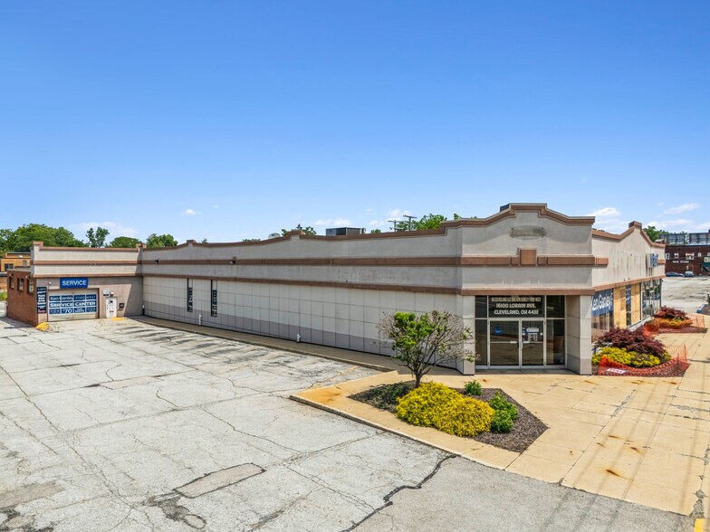 16100 Lorain Ave, Cleveland, OH à louer - Photo de l’immeuble – Image 3 sur 14