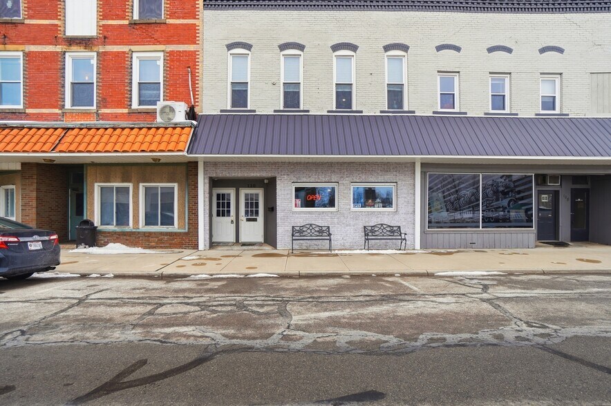 110 W Main St, Deshler, OH à vendre - Photo de l’immeuble – Image 3 sur 59