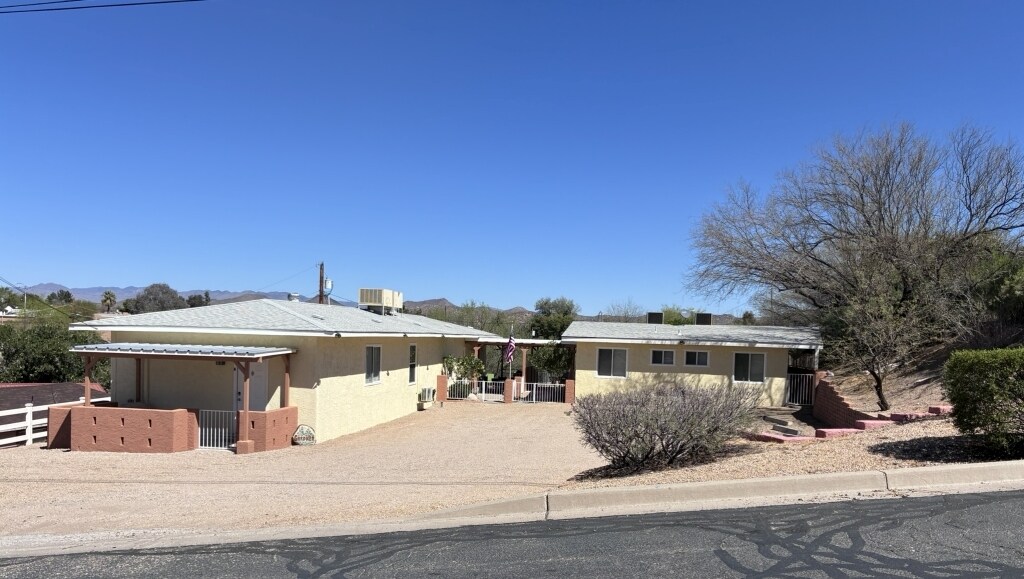 149 S Jackson St, Wickenburg, AZ à vendre Photo principale– Image 1 sur 41