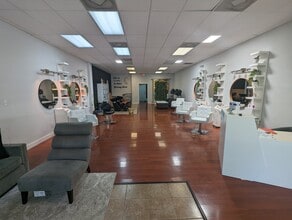 2280 Executive Dr, Hampton, VA à louer Photo intérieure– Image 1 sur 1