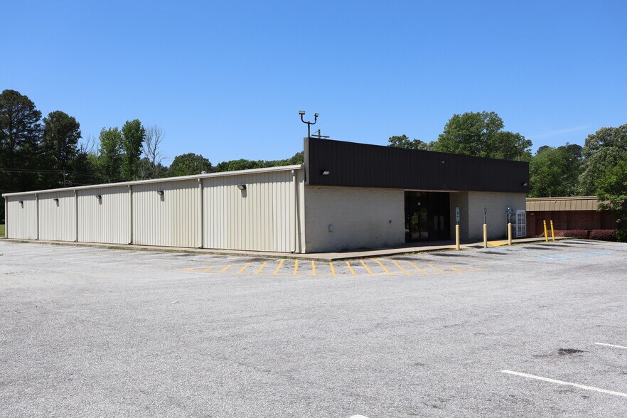 274 E Savannah St, Calhoun Falls, SC à vendre - Photo de l’immeuble – Image 3 sur 6