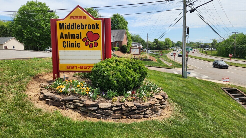 9229 Middlebrook Pike, Knoxville, TN à vendre - Photo de l’immeuble – Image 3 sur 22